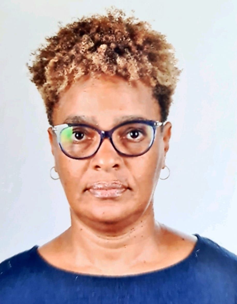 Maria de Lourdes Salvador de Oliveira Freitas