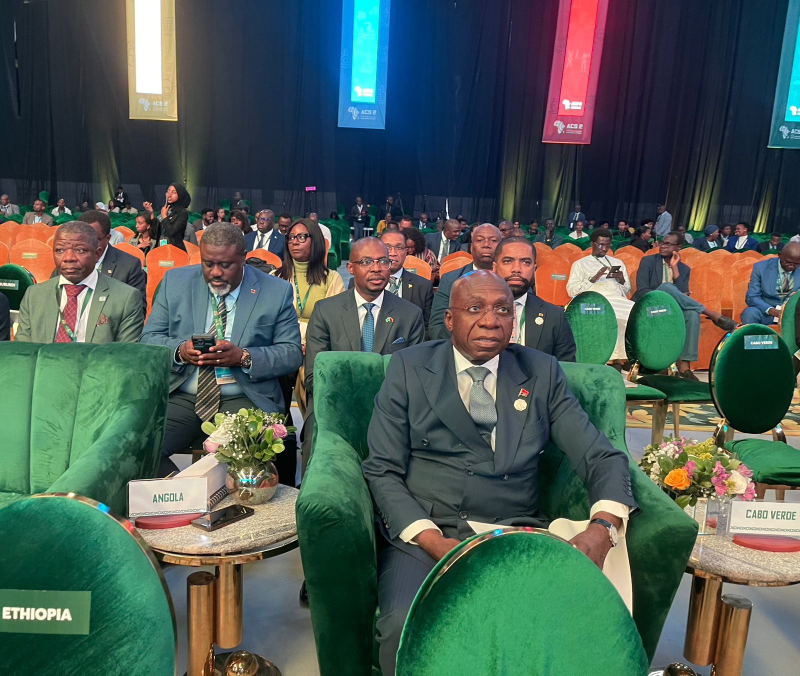 ÁFRICA UNE-SE PARA ACELERAR SOLUÇÕES CLIMÁTICAS E GARANTIR FINANCIAMENTO SUSTENTÁVEL.