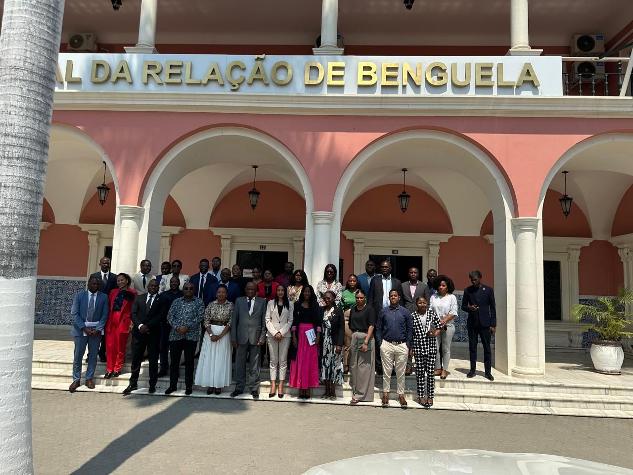 IAPI JUNTA-SE AS FESTVIDADES COMEMORATIVAS DO Vº ANIVERSÁRIO DO TRIBUNAL DA RELAÇÃO DE BENGUELA COM A REALIZAÇÃO DO SEMINÁRIO SOBRE PROPRIEDADE INDUSTRIAL