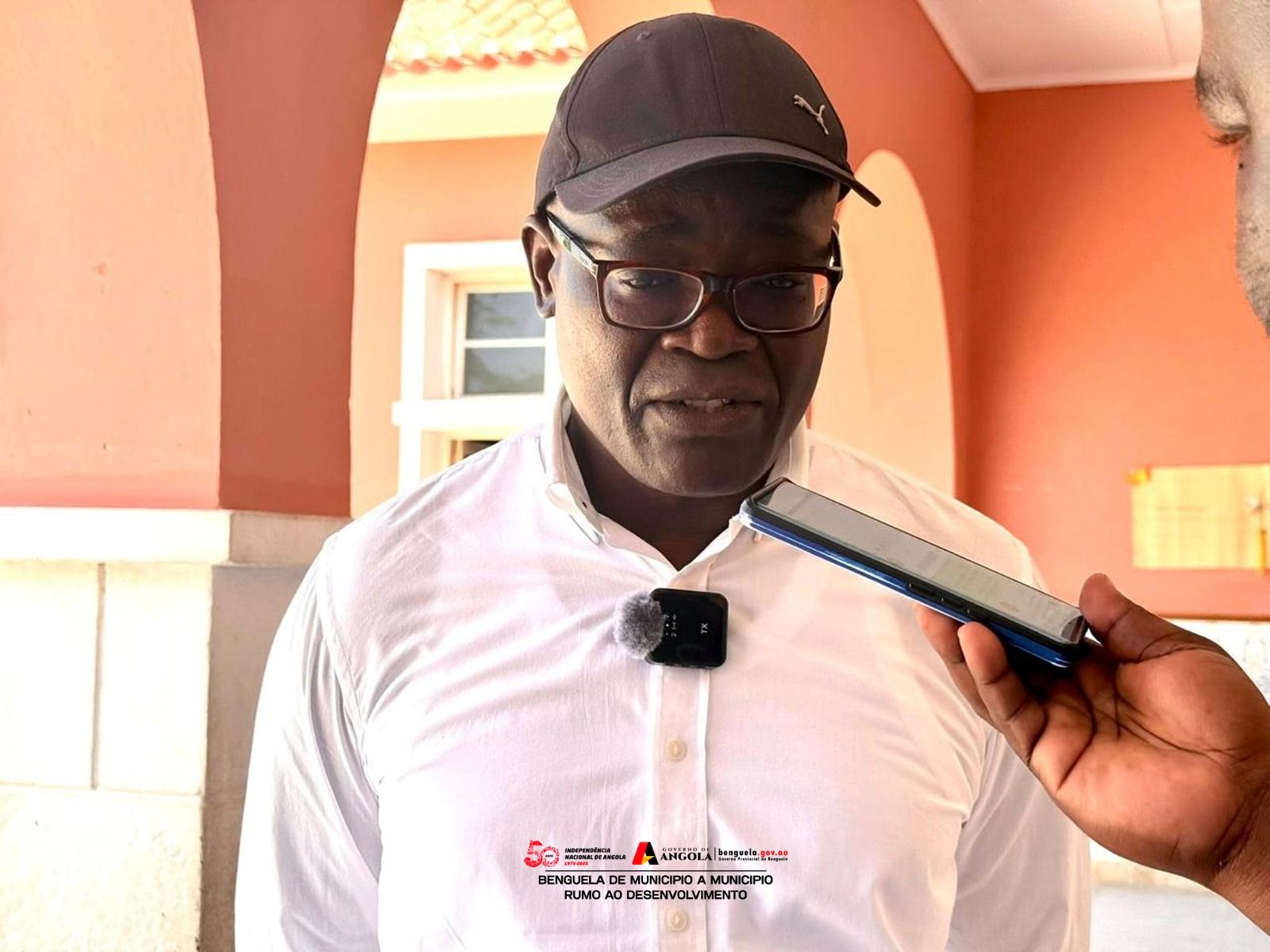 VICE-GOVERNADOR AVALIA ESTADO DE INFRAESTRUTURAS ESCOLARES NO MUNICÍPIO DO LOBITO