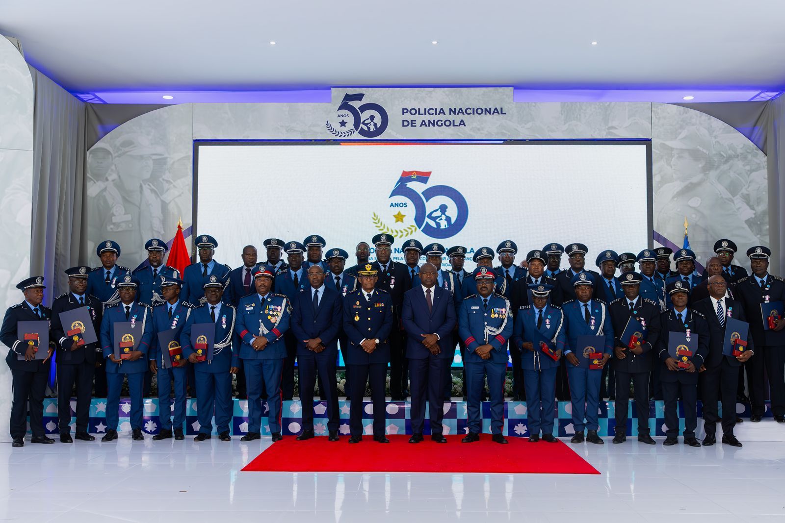 TERCEIRA CERIMÓNIA DE CONDECORAÇÃO DA PNA: TRIBUTO A OFICIAIS COMISSÁRIOS E SUPERIORES