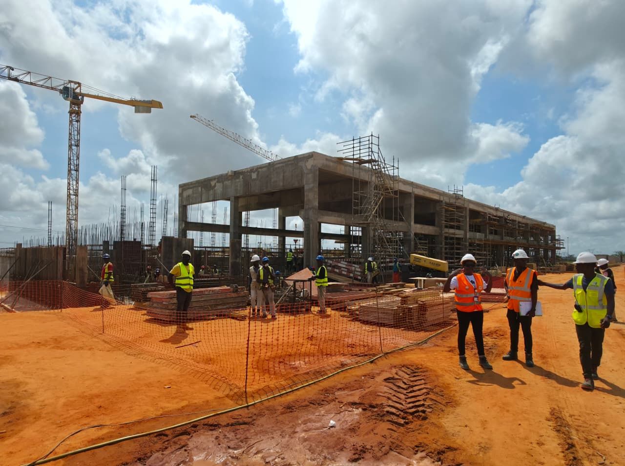 MINISTRO DA ENERGIA E ÁGUAS CONSTATA AVANÇOS NAS OBRAS DO SISTEMA DE ABASTECIMENTO DE ÁGUA DO BITA