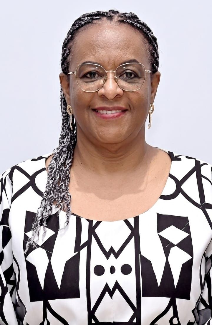 LUÍSA PAIVA