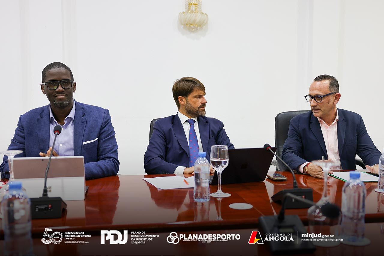 Encontro com a Embaixada da Espanha e a La Liga