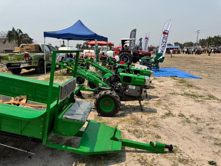 FADA DISPONIBILIZA TRACTORES E MOTOCULTIVADORAS AOS AGRICULTORES DO MOXICO LESTE