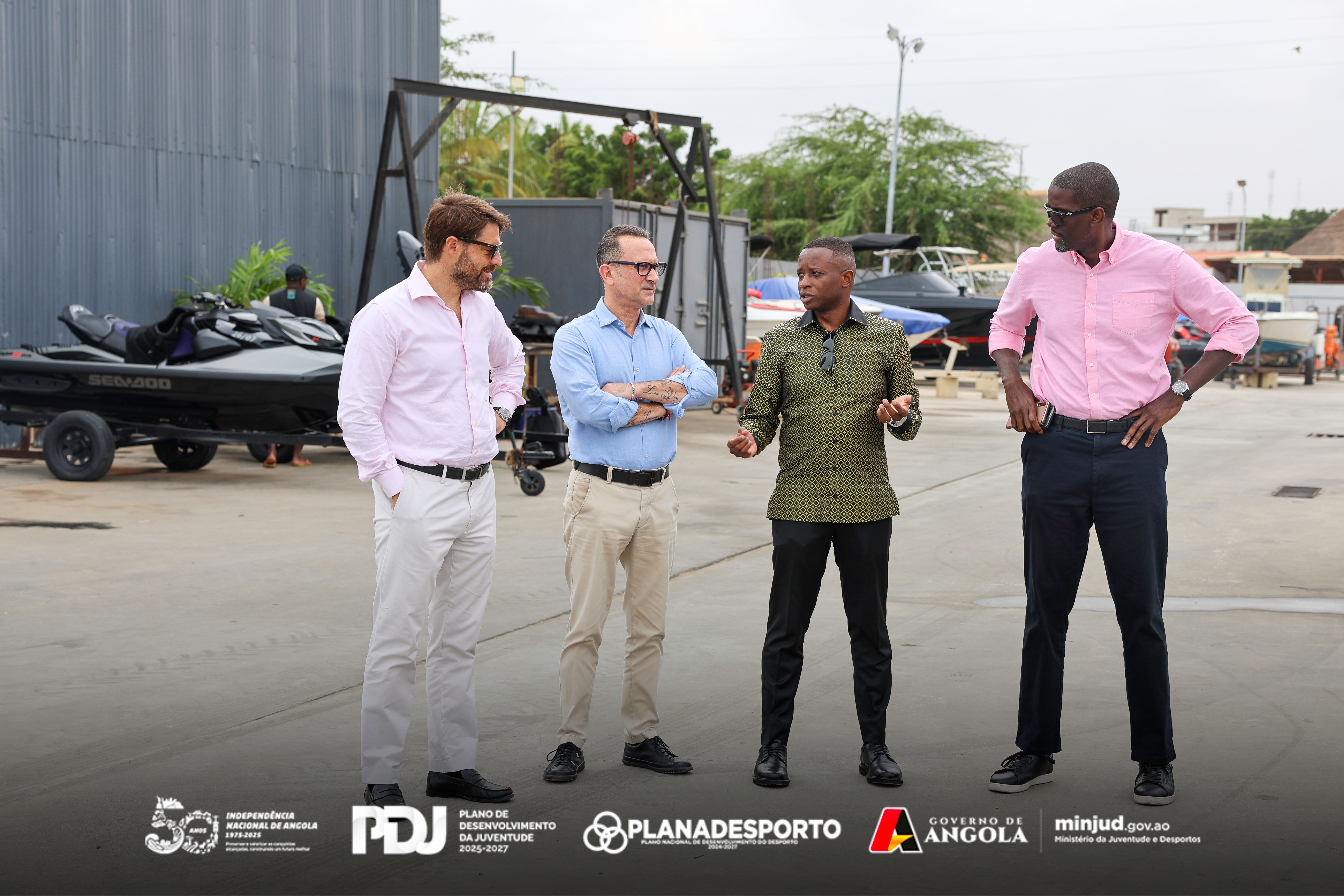 Visita da Embaixada da Espanha na Rua 11 Futungo