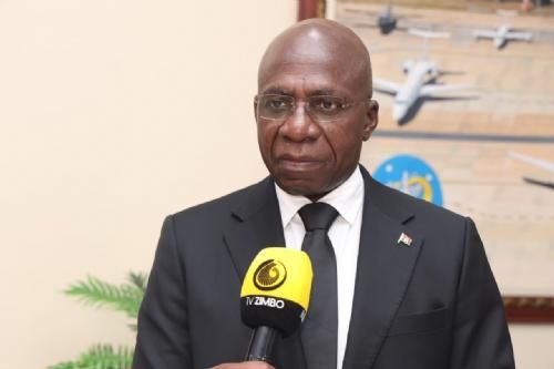 Téte António diz que Relações Bilaterais entre Angola e Brasil são Estratégicas